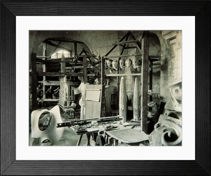 Framed Print : Sagrada Familia (Expiatory Temple of the Holy Family) in Barcelona. Sculptures and models workshop (1936). - Iberfoto / Everett Collection (422726)**US SALES ONLY**