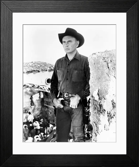 Framed Print : RETURN OF THE SEVEN, Yul Brynner, 1966 Framed Print : RETURN OF THE SEVEN, Yul Brynner, 1966