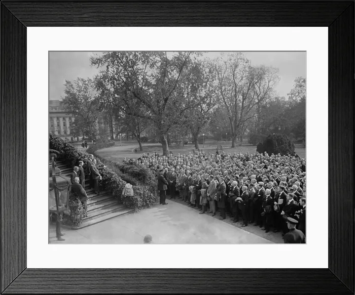 Framed Print : President Calvin Coolidge greets investment bankers at the White House, Oct. 29, 1923. They loaned stock brokers funds to cover on margin purchases of speculating investors Framed Print : President Calvin Coolidge greets investment bankers at the White House, Oct. 29, 1923. They loaned stock brokers funds to cover on margin purchases of speculating investors