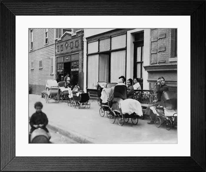 Framed Print : Women with children outside the Sanger Birth Control Clinic, Brownsville, Brooklyn. Oct. 27, 1916 Framed Print : Women with children outside the Sanger Birth Control Clinic, Brownsville, Brooklyn. Oct. 27, 1916