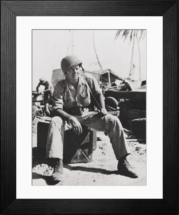 Framed Print : U.S. Marine Captain Louis Hayward on Tarawa