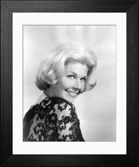 Framed Print : MIDNIGHT LACE, Doris Day, 1960
