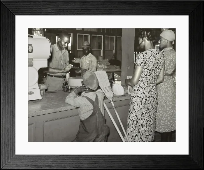 Framed Print : African Americans shopping in the Gee's Bend cooperative store, May 1939. The store was established with assistance from the New Deal Resettlement Administration