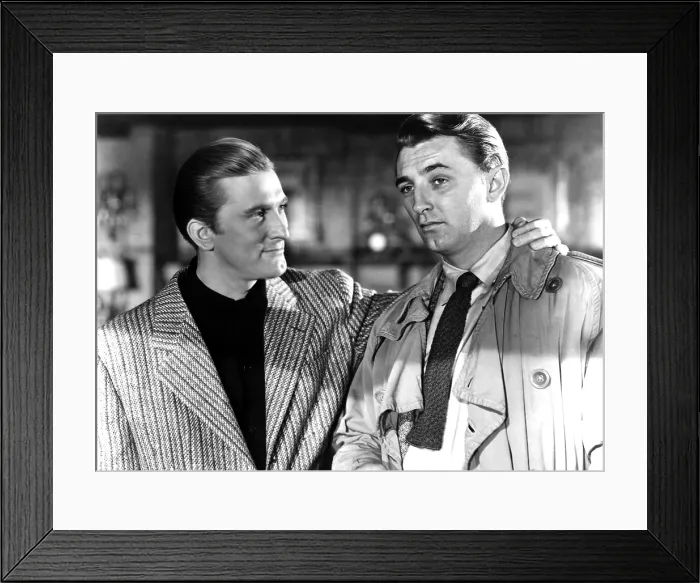 Framed Print : OUT OF THE PAST, Kirk Douglas, Robert Mitchum, 1947