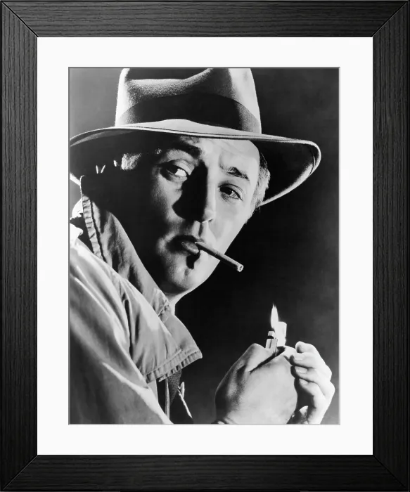 Framed Print : OUT OF THE PAST, Robert Mitchum, 1947 Framed Print : OUT OF THE PAST, Robert Mitchum, 1947