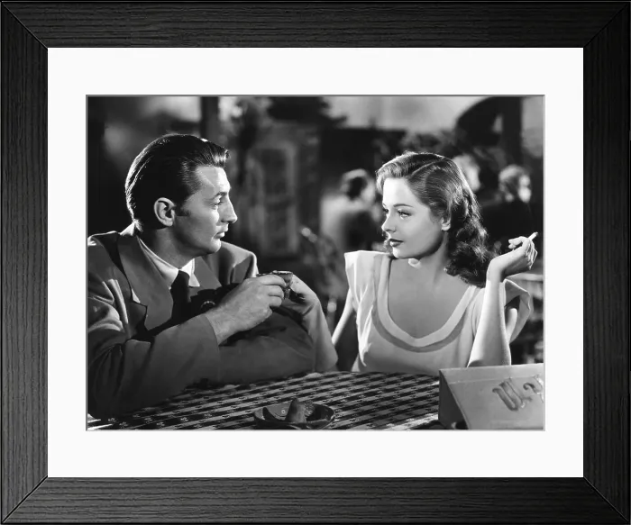 Framed Print : OUT OF THE PAST, from left, Robert Mitchum, Jane Greer, 1947 Framed Print : OUT OF THE PAST, from left, Robert Mitchum, Jane Greer, 1947