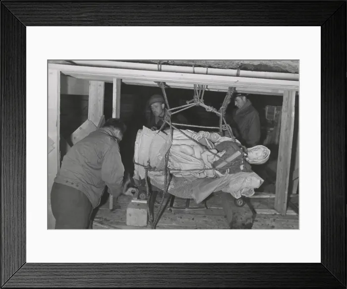 Framed Print : Soldiers of U.S. Army MFAA Section transporting Michelangelo's The Bruges Madonna Framed Print : Soldiers of U.S. Army MFAA Section transporting Michelangelo's The Bruges Madonna