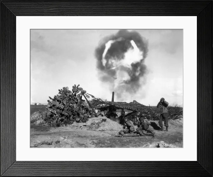 Framed Print : A 155mm gun fired by U.S. troops in the Nettuno area of the Anzio Beachhead. German troops in the hills east of Anzio launched a protracted siege to dislodge the Allied forces