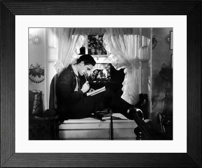 Framed Print : OUR TOWN, William Holden, Martha Scott, 1940 Framed Print : OUR TOWN, William Holden, Martha Scott, 1940