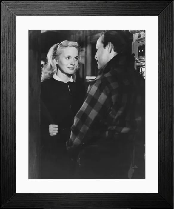 Framed Print : ON THE WATERFRONT, from left: Eva Marie Saint, Marlon Brando, 1954