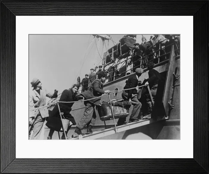 Framed Print : Last Jewish refugees leaving Cyprus and boarding the Atzmauth for Israel. 1949. - (BSLOC_2014_15_209)