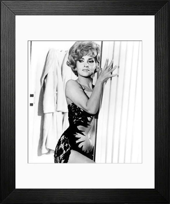 Framed Print : LE BAMBOLE, (aka THE DOLLS), Gina Lollobrigida, 1965 Framed Print : LE BAMBOLE, (aka THE DOLLS), Gina Lollobrigida, 1965