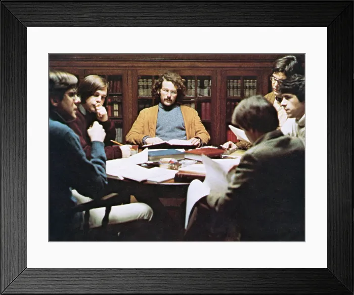 Framed Print : THE PAPER CHASE, Timothy Bottoms, (center), 1973 Framed Print : THE PAPER CHASE, Timothy Bottoms, (center), 1973