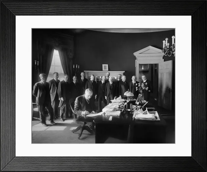 Framed Print : President Warren Harding signs the Capper-Volstead Act of Feb. 18, 1922
