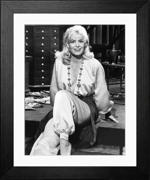 Framed Print : TOPKAPI, Melina Mercouri, 1964 Framed Print : TOPKAPI, Melina Mercouri, 1964