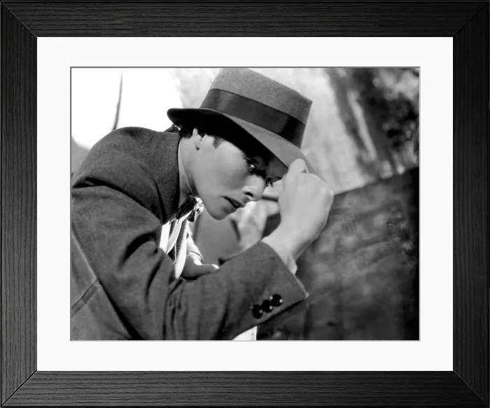 Framed Print : SYLVIA SCARLETT, Katharine Hepburn, 1935 Framed Print : SYLVIA SCARLETT, Katharine Hepburn, 1935