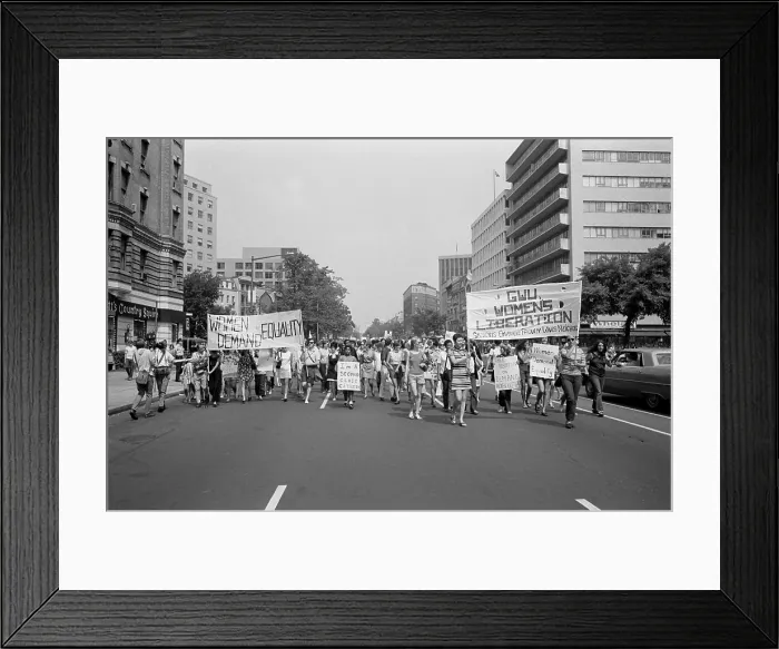 Framed Print : Women's liberation march from Farrugut Square to Layfette Park, Washington, D.C. on August 26, 1970. The Feminist movement re-emerged from the anti-war radicalism of the 1960s