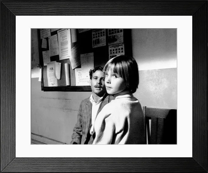 Framed Print : PAPER MOON, from left, Ryan O'Neal, Tatum O'Neal, 1973