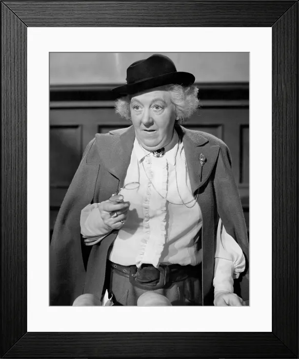 Framed Print : PASSPORT TO PIMLICO, Margaret Rutherford, 1949