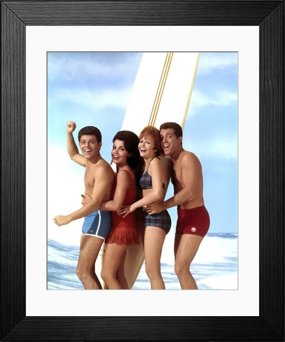 Framed Print : BEACH BLANKET BINGO, Frankie Avalon, Annette Funicello, Deborah Walley, John Ashley, 1965