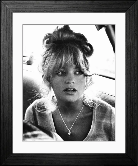 Framed Print : THE SUGARLAND EXPRESS, Goldie Hawn, 1974 Framed Print : THE SUGARLAND EXPRESS, Goldie Hawn, 1974