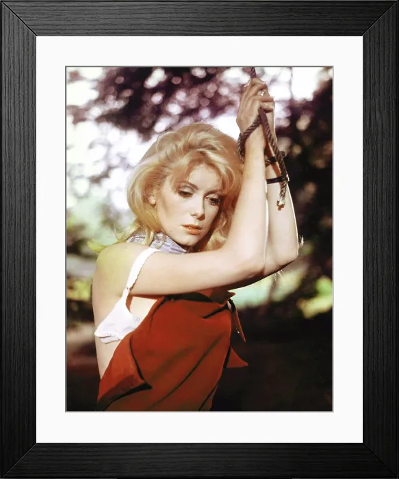 Framed Print : BELLE DE JOUR, Catherine Deneuve, 1967
