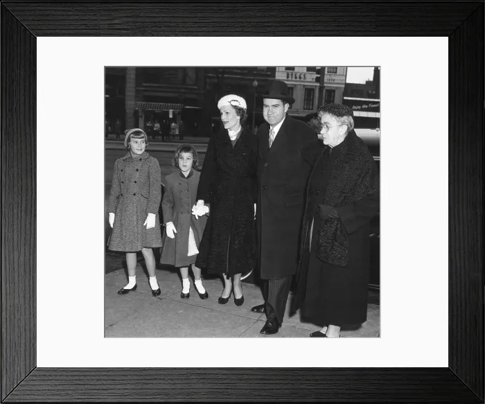 Framed Print : Vice President Richard Nixon arrives for the private Sunday swearing in ceremonies. The White House, January 20, 1957