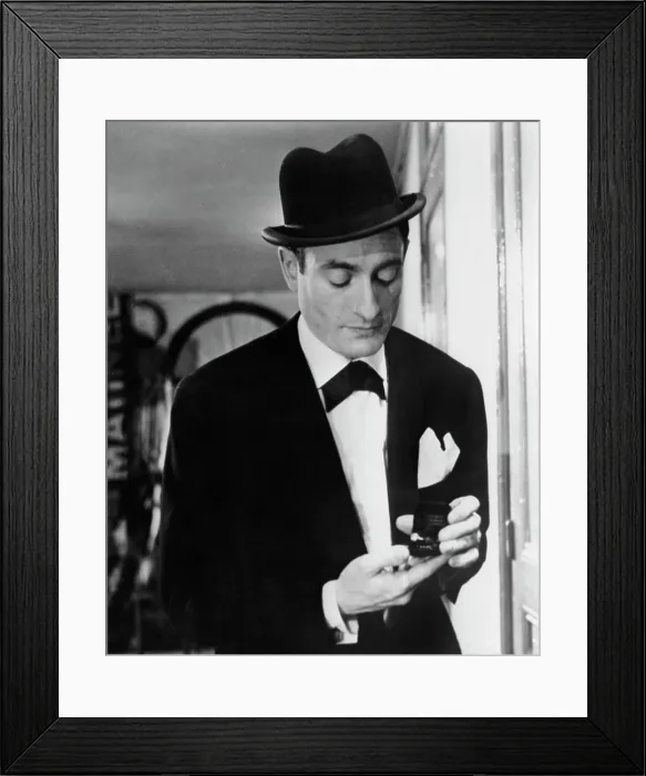Framed Print : THE SUITOR, (aka LE SOUPIRANT), Pierre Etaix, 1962