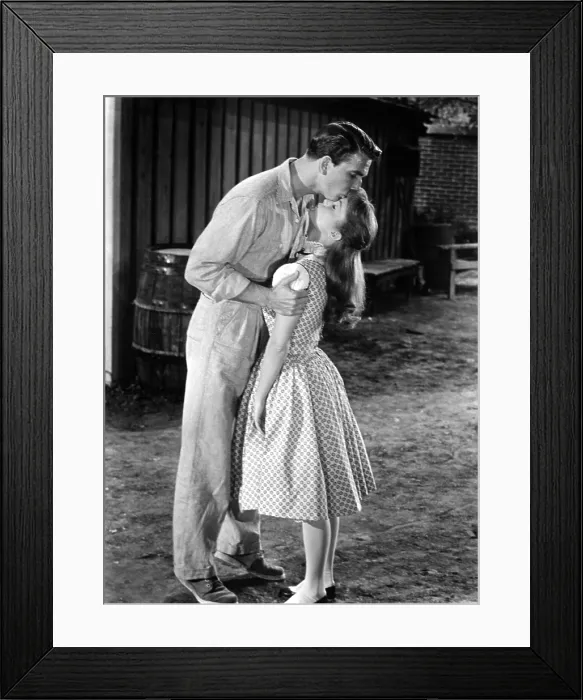 Framed Print : TAMMY AND THE BACHELOR, Leslie Nielsen, Debbie Reynolds, 1957