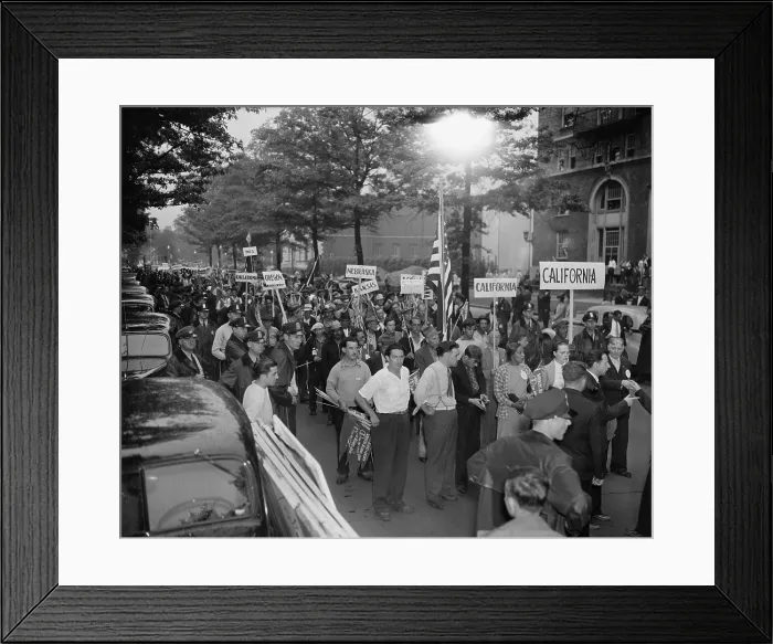 Framed Print : WPA workers protest lay-offs in Washington, D.C. Aug. 24, 1937. Some of the over 2000 dismissed WPA workers marching to the White House, Capitol, and Harry Hopkins office Framed Print : WPA workers protest lay-offs in Washington, D.C. Aug. 24, 1937. Some of the over 2000 dismissed WPA workers marching to the White House, Capitol, and Harry Hopkins office