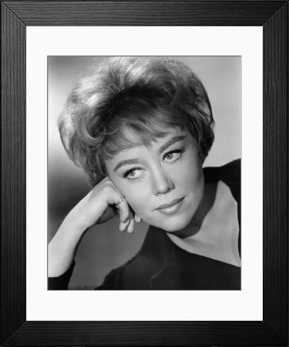 Framed Print : THE SUNDOWNERS, Glynis Johns, 1960