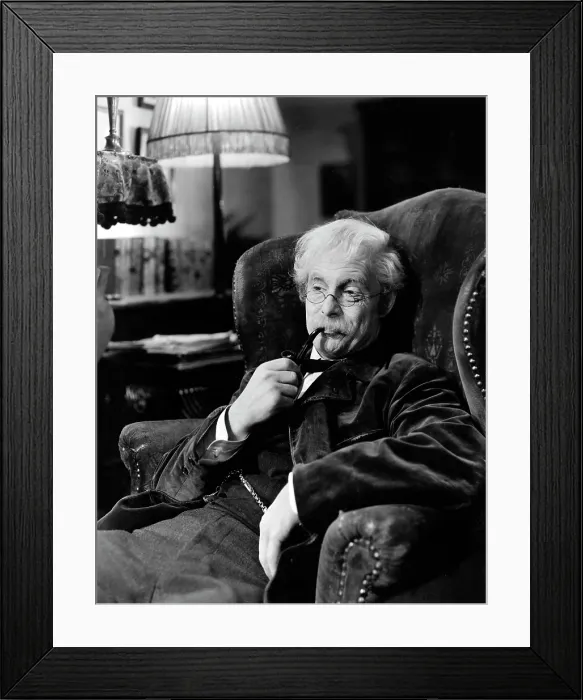 Framed Print : GOODBYE, MR. CHIPS, Robert Donat, 1939 Framed Print : GOODBYE, MR. CHIPS, Robert Donat, 1939