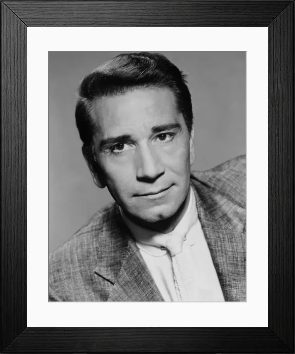 Framed Print : TARGET ZERO, Richard Conte, 1955 Framed Print : TARGET ZERO, Richard Conte, 1955