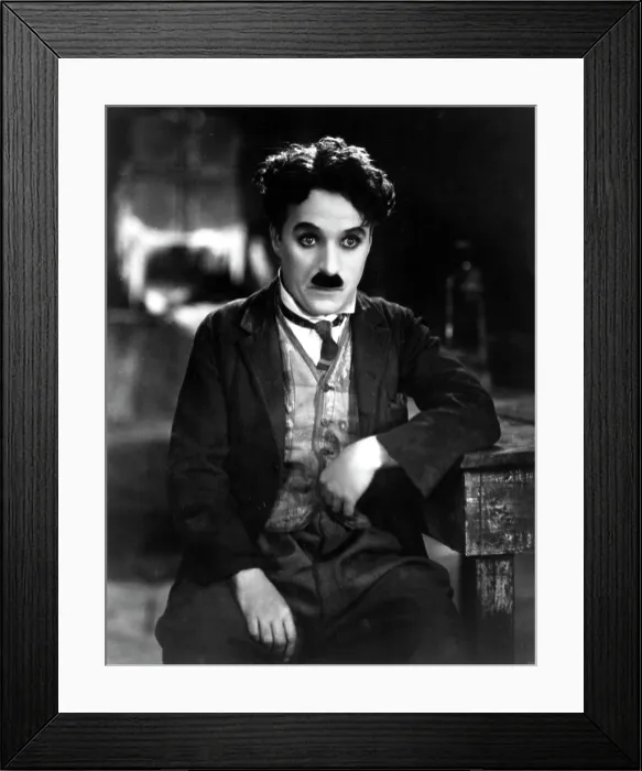 Framed Print : THE GOLD RUSH, Charlie Chaplin, 1925