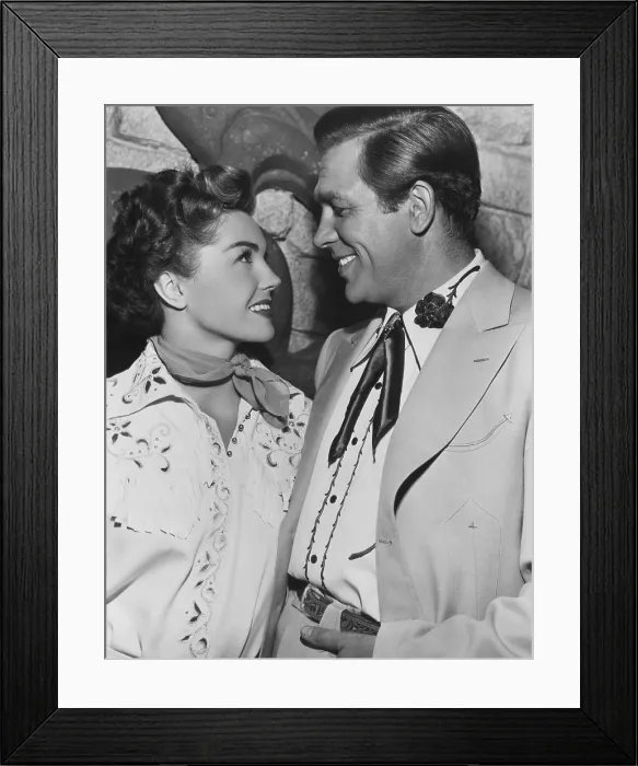 Framed Print : TEXAS CARNIVAL, from left: Esther Williams, Howard Keel, 1951