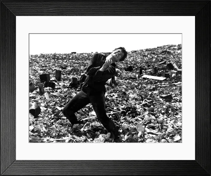 Framed Print : ASHES AND DIAMONDS, Zbigniew Cybulski, 1958 Framed Print : ASHES AND DIAMONDS, Zbigniew Cybulski, 1958
