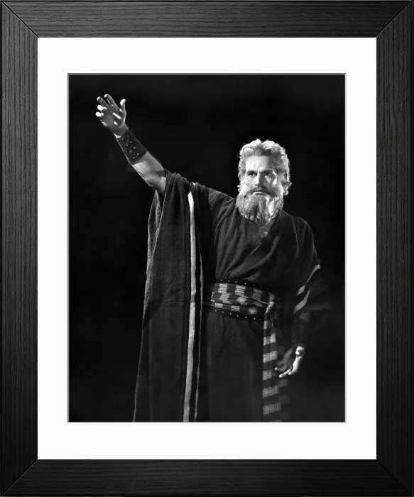 Framed Print : THE TEN COMMANDMENTS, Charlton Heston, 1956 Framed Print : THE TEN COMMANDMENTS, Charlton Heston, 1956