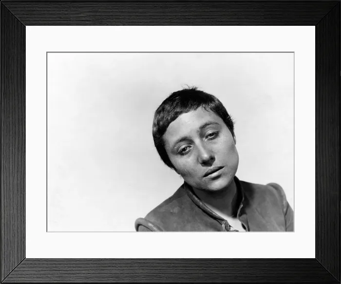 Framed Print : THE PASSION OF JOAN OF ARC, (aka LA PASSION DE JEANNE D'ARC), Maria Falconetti as Joan of Arc, 1928 Framed Print : THE PASSION OF JOAN OF ARC, (aka LA PASSION DE JEANNE D'ARC), Maria Falconetti as Joan of Arc, 1928