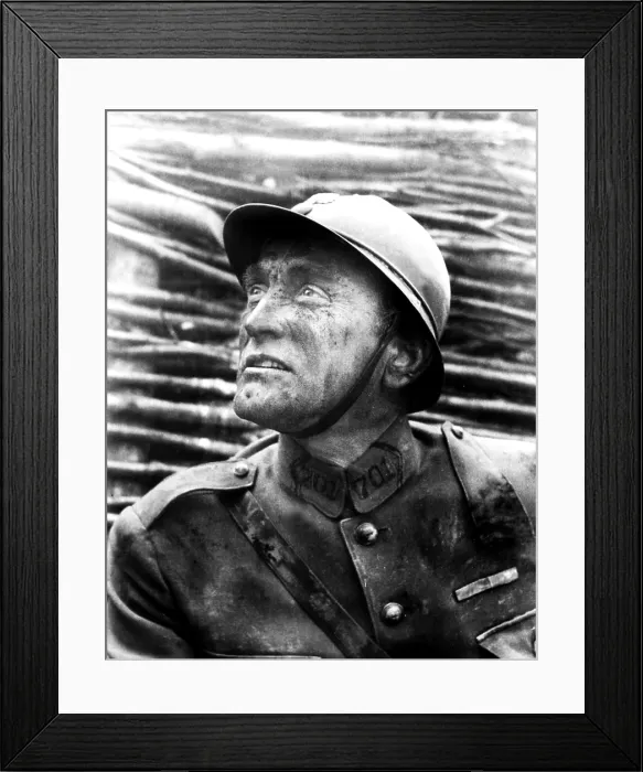 Framed Print : PATHS OF GLORY, Kirk Douglas, 1957