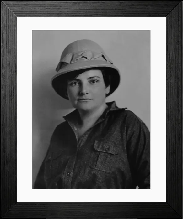 Framed Print : Harriet Chalmers Adams, American explorer, writer, and photographer. Ca. 1908-19 Framed Print : Harriet Chalmers Adams, American explorer, writer, and photographer. Ca. 1908-19