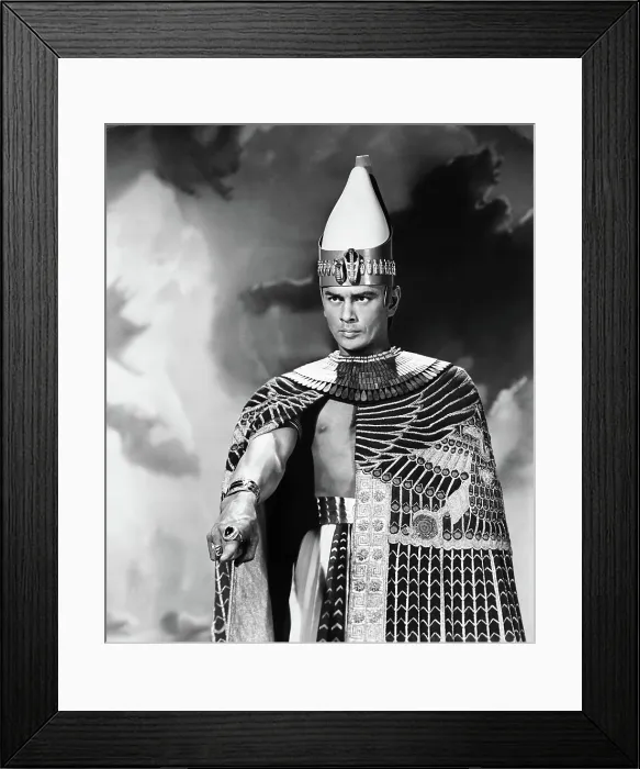 Framed Print : THE TEN COMMANDMENTS, Yul Brynner, 1956 Framed Print : THE TEN COMMANDMENTS, Yul Brynner, 1956