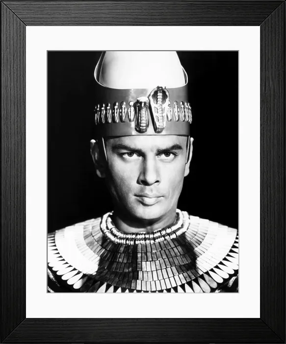 Framed Print : THE TEN COMMANDMENTS, Yul Brynner, 1956 Framed Print : THE TEN COMMANDMENTS, Yul Brynner, 1956