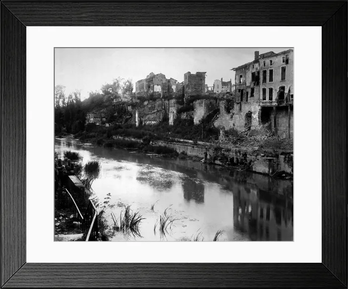 Framed Print : Ruins of the town of Varennes, France, destroyed during the Meuse-Argonne Offensive of World War I in September 1918