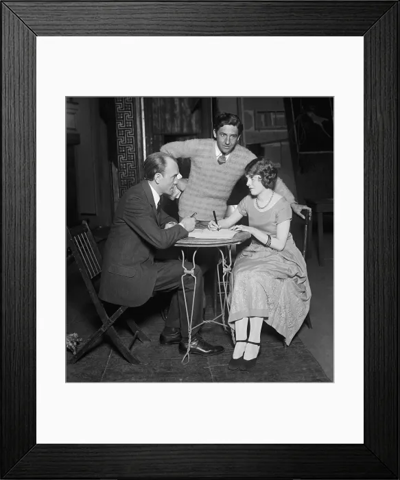 Framed Print : Earl Carroll signs up actress Katherine Revner for play, The Rat, Jan. 26, 1925 Framed Print : Earl Carroll signs up actress Katherine Revner for play, The Rat, Jan. 26, 1925