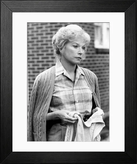 Framed Print : TERMS OF ENDEARMENT, Shirley MacLaine, 1983, sweater