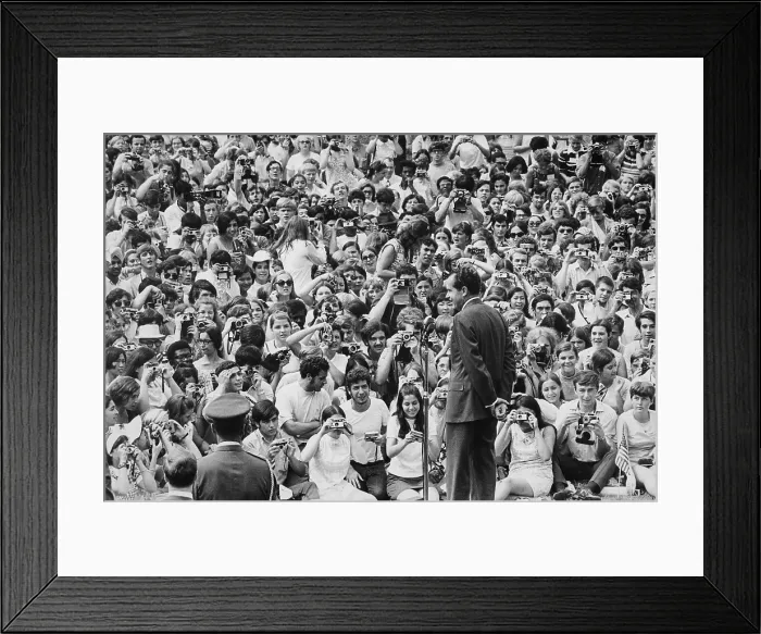 Framed Print : President Nixon speaking to 2 000 American Field Service students from 60 countries on the White House lawn. July 22 1969 Framed Print : President Nixon speaking to 2 000 American Field Service students from 60 countries on the White House lawn. July 22 1969