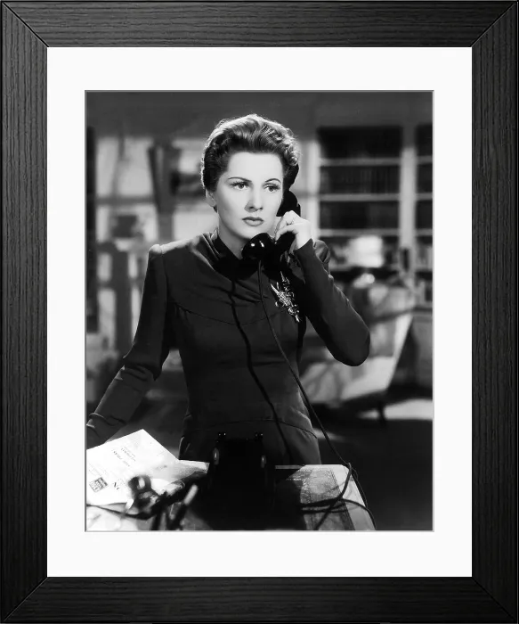 Framed Print : SUSPICION, Joan Fontaine, 1941 Framed Print : SUSPICION, Joan Fontaine, 1941