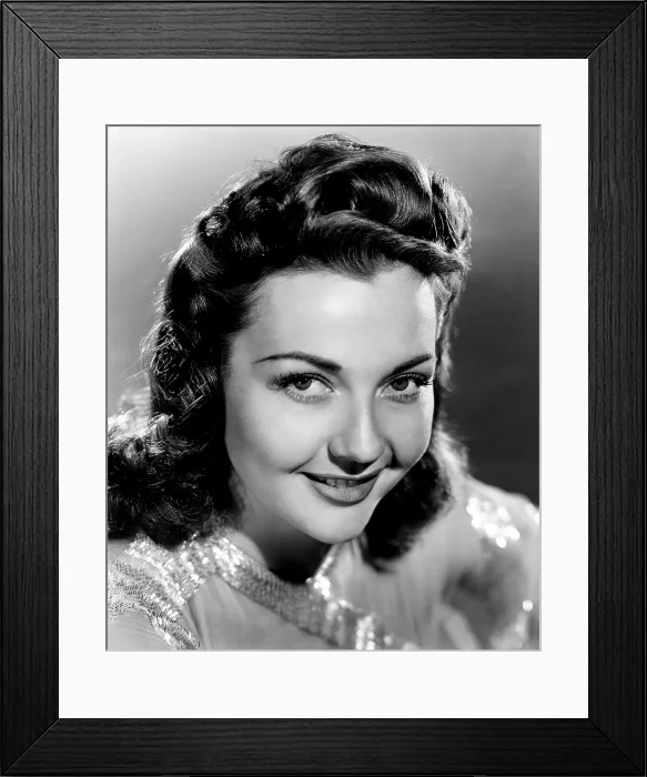 Framed Print : SUN VALLEY SERENADE, Lynn Bari, 1941. TM and Copyright 20th Century-Fox Film Corp. All Rights Reserved