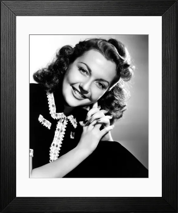 Framed Print : SUN VALLEY SERENADE, Lynn Bari, 1941. TM and Copyright 20th Century-Fox Film Corp. All Rights Reserved