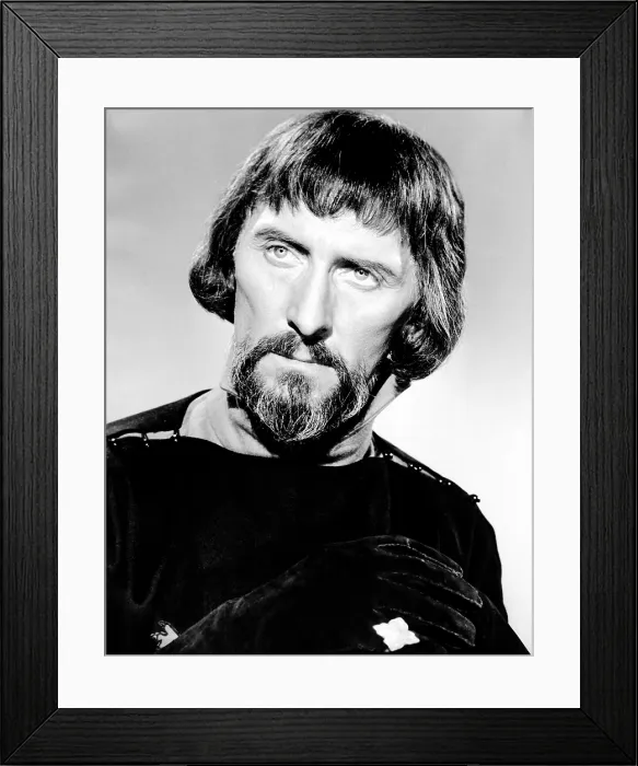 Framed Print : SWORD OF SHERWOOD FOREST, Peter Cushing, 1960